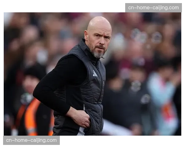 曼联时隔近三年重回前三 上一次占据此位还是滕哈赫时期 曼联时隔近三年重回前三 上一次占据此位还是滕哈赫时期